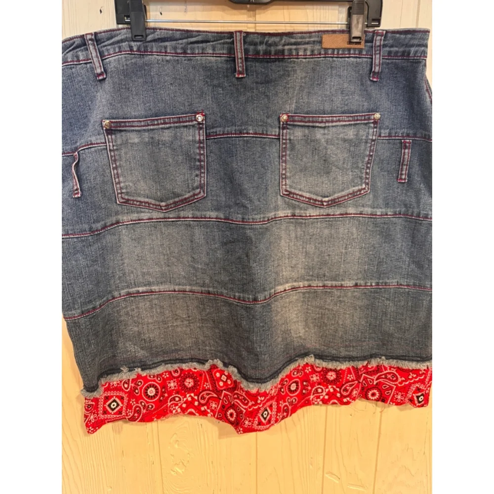 Crest Jeans Denim Skirt Bandana Ruffle Trim Size 19 20 - Picture 5 of 11